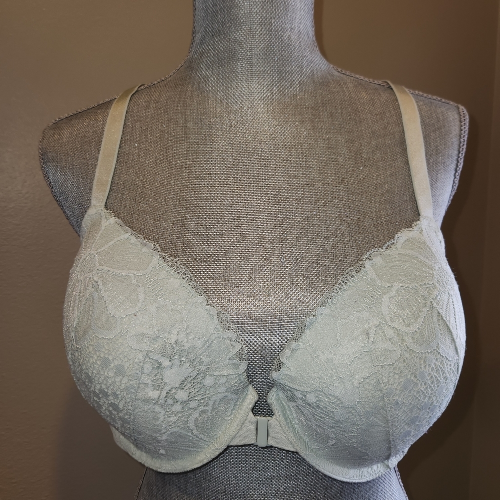 Victoria Secret 40C Lace Racerback Bra